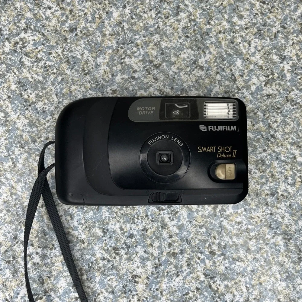 Fujifilm Smart Shot Deluxe II 35mm Point & Shoot Film Camera Motor Drive Flash